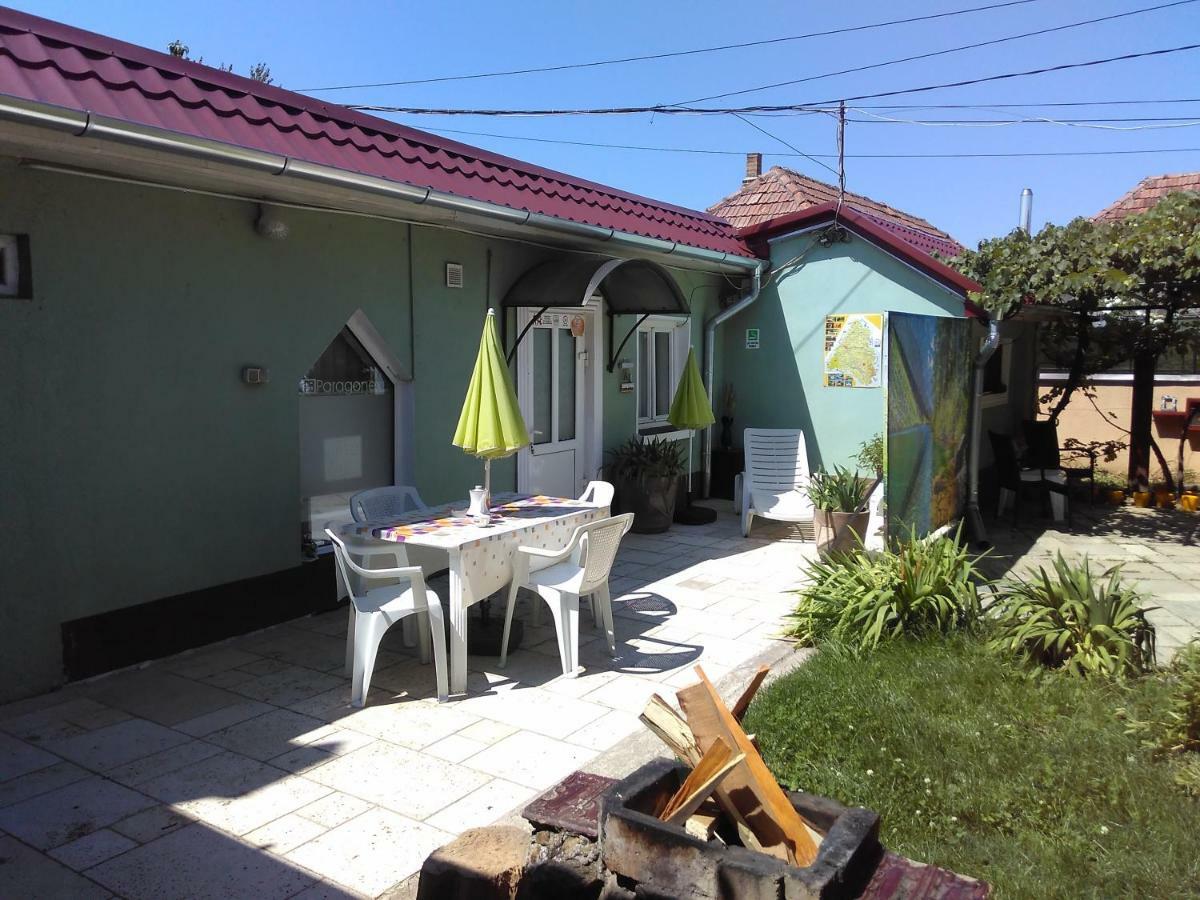 Hostel Pascalis Alesd Exterior photo